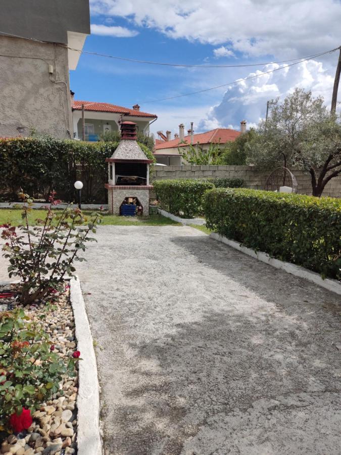 Elina House 2 Villa Никити Екстериор снимка